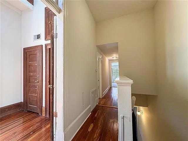 4904 Perrier St — Photo 9