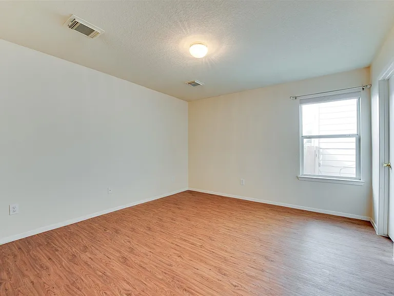 6129 Lone Prairie Way — Photo 19
