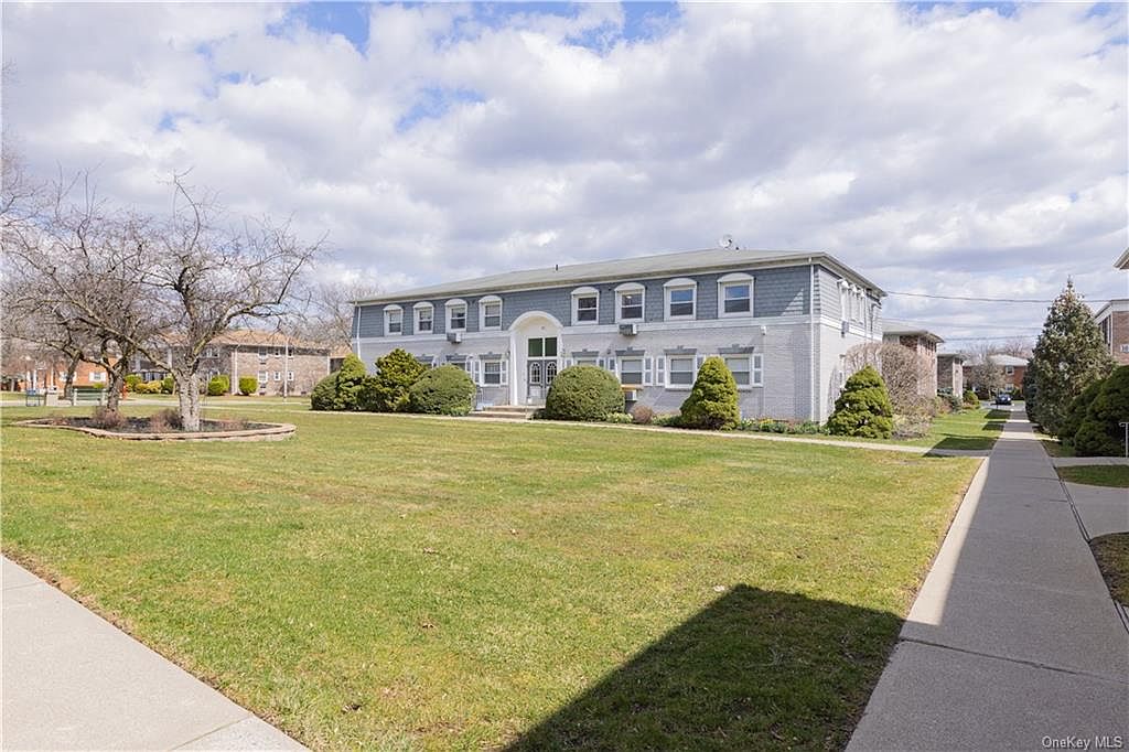 11 Normandy UNIT 8, Nanuet, NY 10954 Zillow