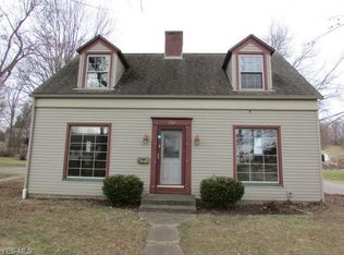 196 W State St, Barberton, OH 44203