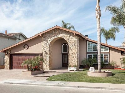 9551 Smokey Cir, Huntington Beach, CA, 92646
