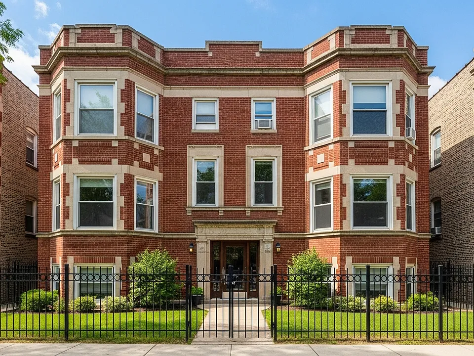 7523 S Coles