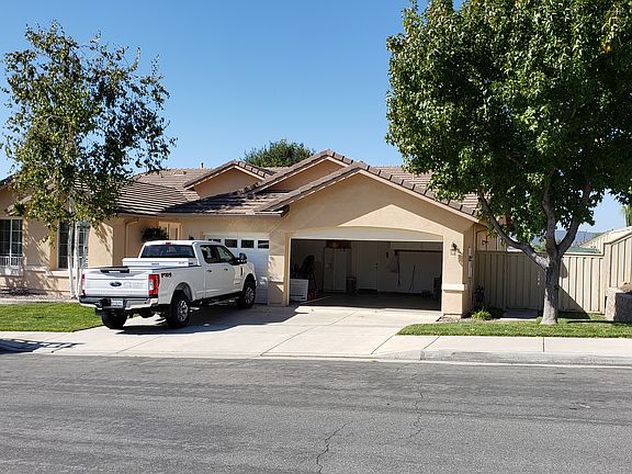 3rd image of 40283 Odessa Dr