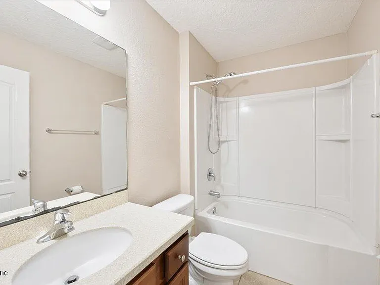 16050 Dowing Creek Dr — Photo 8