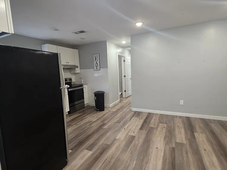 45 12th Ave #2 — Photo 6