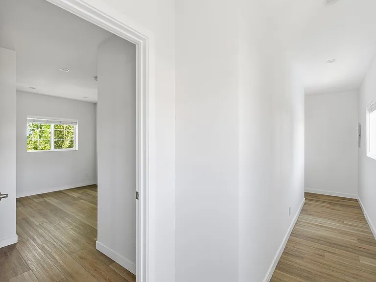 4177 Naomi Ave — Photo 13