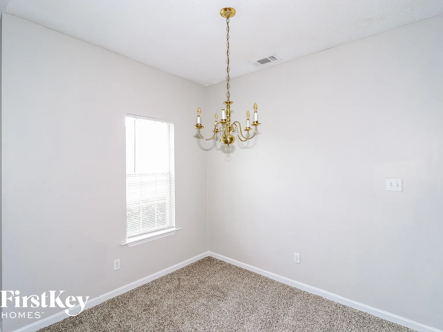 3 bed, 2.0 bath, 1153 sqft, $1,310 — Photo 4