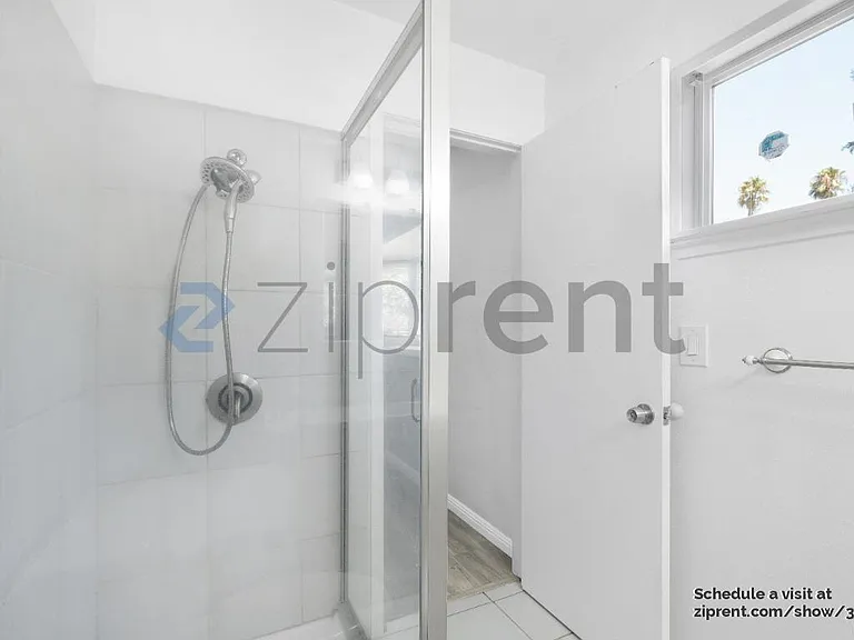 En Suite Bathroom