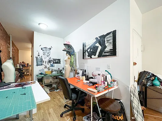 Rented by Compass | media 20