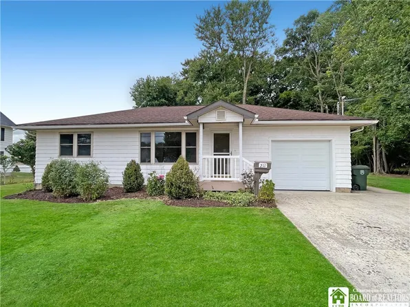 211 Hebner St, Jamestown, NY 14701