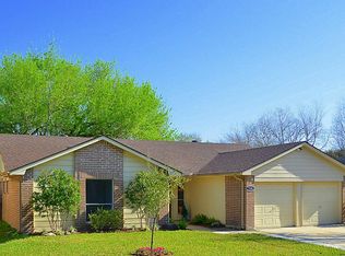 7103 Pickett Dr, Richmond, TX 77469