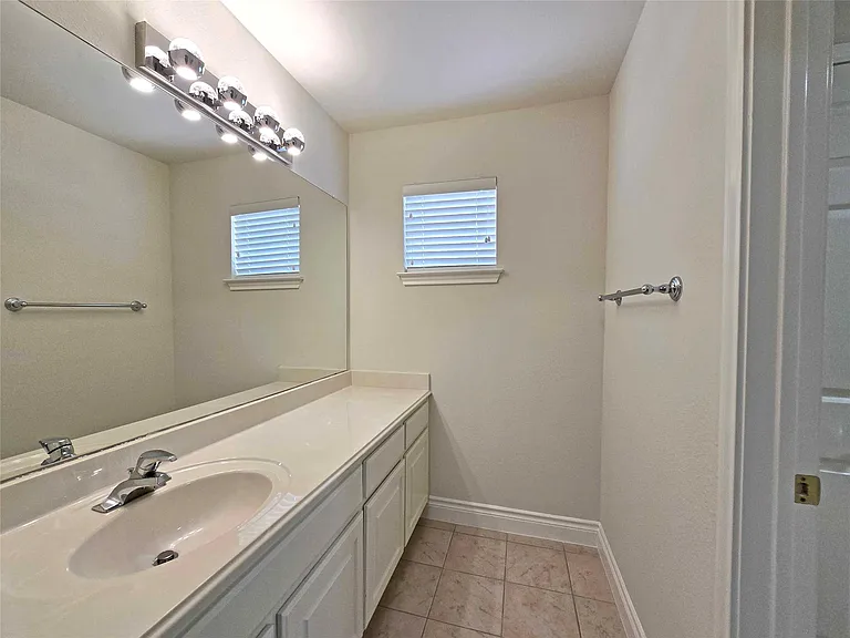 10623 Winchelsea Dr — Photo 14