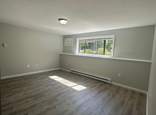 435 Sunderland Rd #D, Worcester, MA 01604