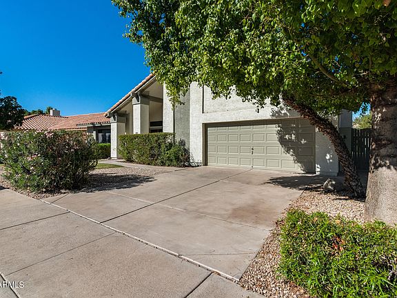 3rd image of 3830 N Wintergreen Way