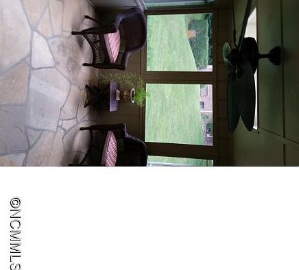 5th image of 112 Richards Dr