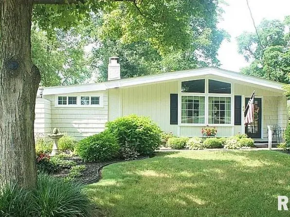 44 Marberry Dr, Metropolis, IL 62960