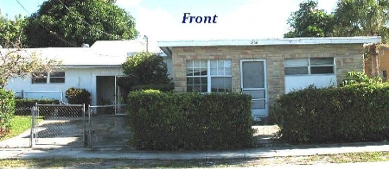 2nd image of 1666 W 15th St