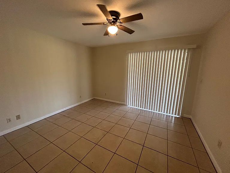 17382 W Carnegie Cir — Photo 12