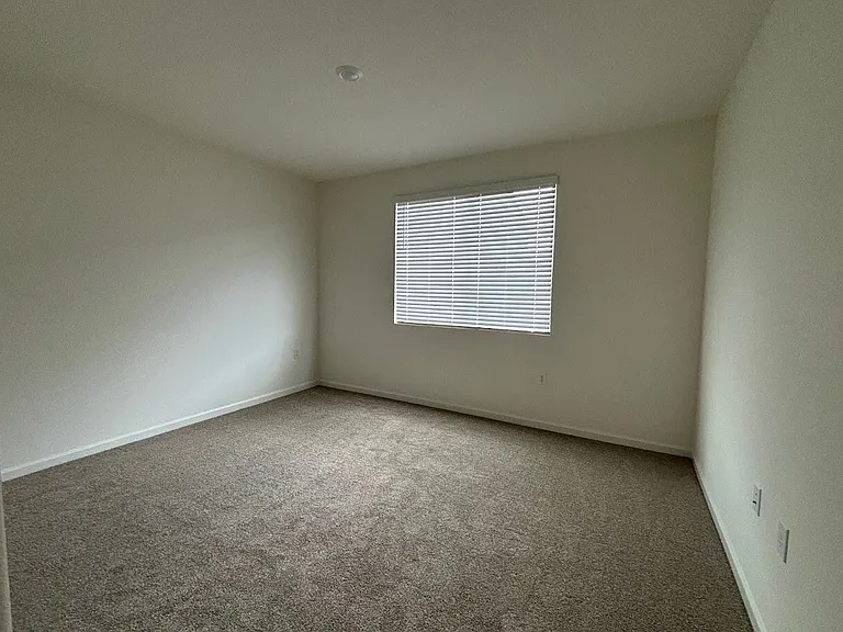 476 Pismo Dr — Photo 12
