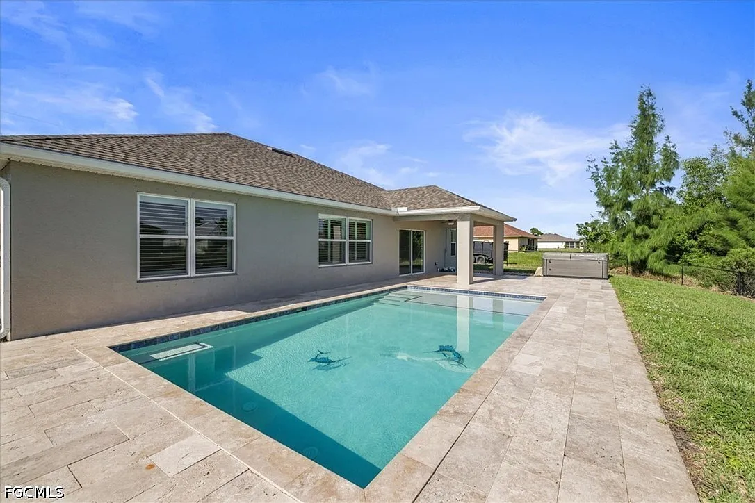 5 bed, 3.0 bath, 2606 sqft, $3,500 — Photo 1