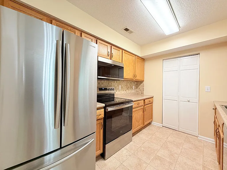 708 Settlement Dr — Photo 4