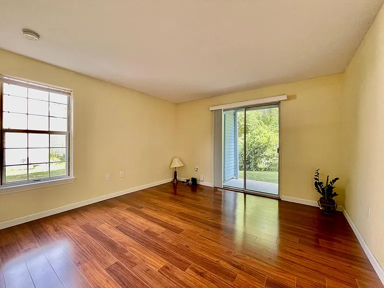 6 Squire Ct #2 — Photo 17