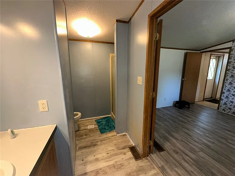 5676 State Route 14 — Photo 10