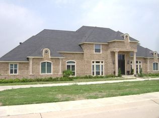 8211 Armstrong Way, Waxahachie, TX 75167