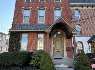 176 Main St APT 7, Emmaus, PA 18049