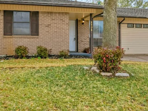 2302 Royal Dr, Garland, TX 75041