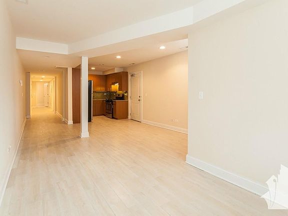 3rd image of 3709-11 N Wilton Ave #37093