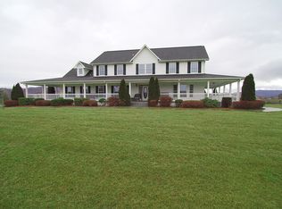 697 Valleyview Rd, Elk Creek, VA 24326