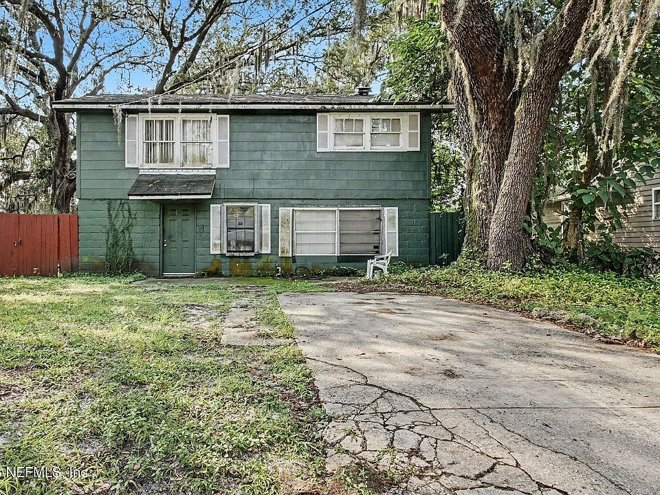 1st image of 524 W 62ND Street