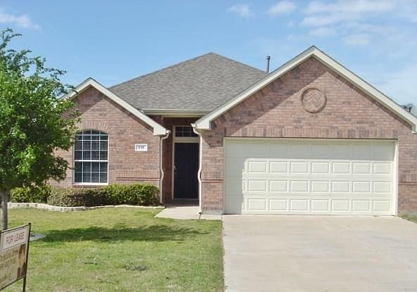 1st image of 516 Dartmoor Dr