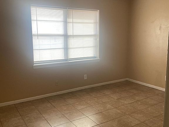 3rd image of 1401 Becky Ct #1401