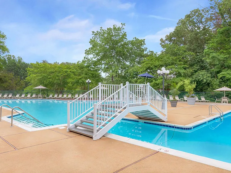1808 Amberfield Dr — Photo 19