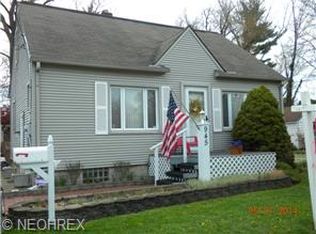 945 Adelaide Ave SE, Warren, OH 44484