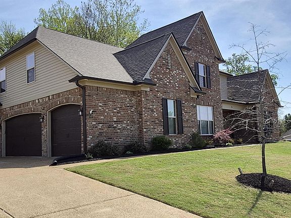 3rd image of 274 Colton Ridge Ln