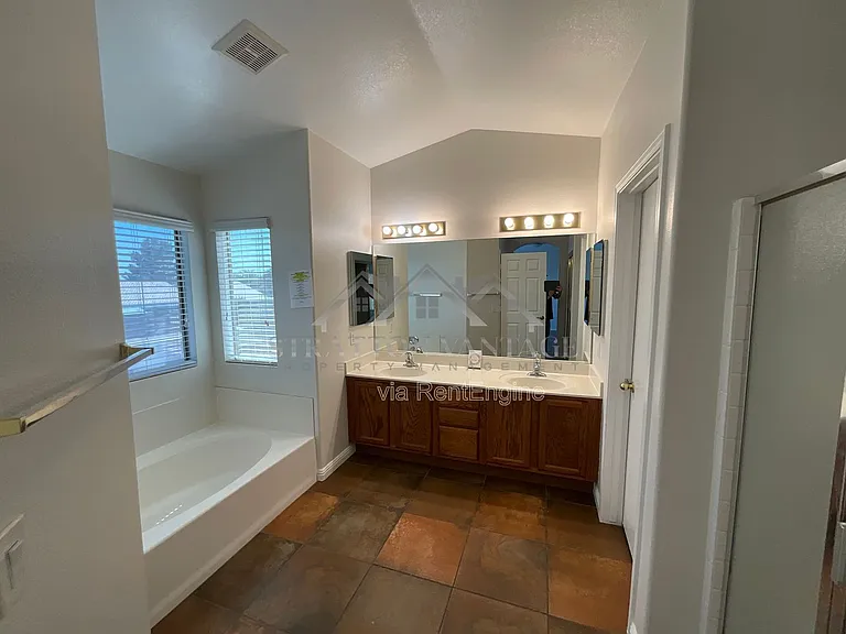 8259 W Eugie Ave — Photo 21