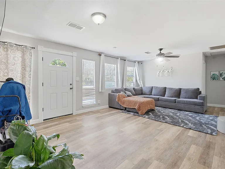 700 Butler Dr — Photo 6