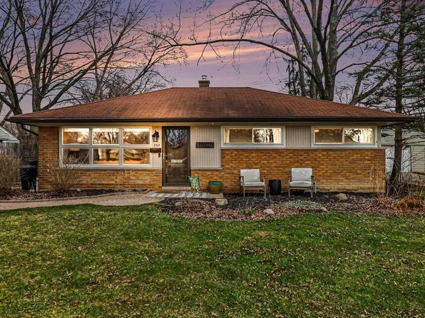 260 Kenyon Dr, Troy, MI 48083