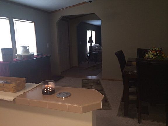 2nd image of 190 Beatrice Ln