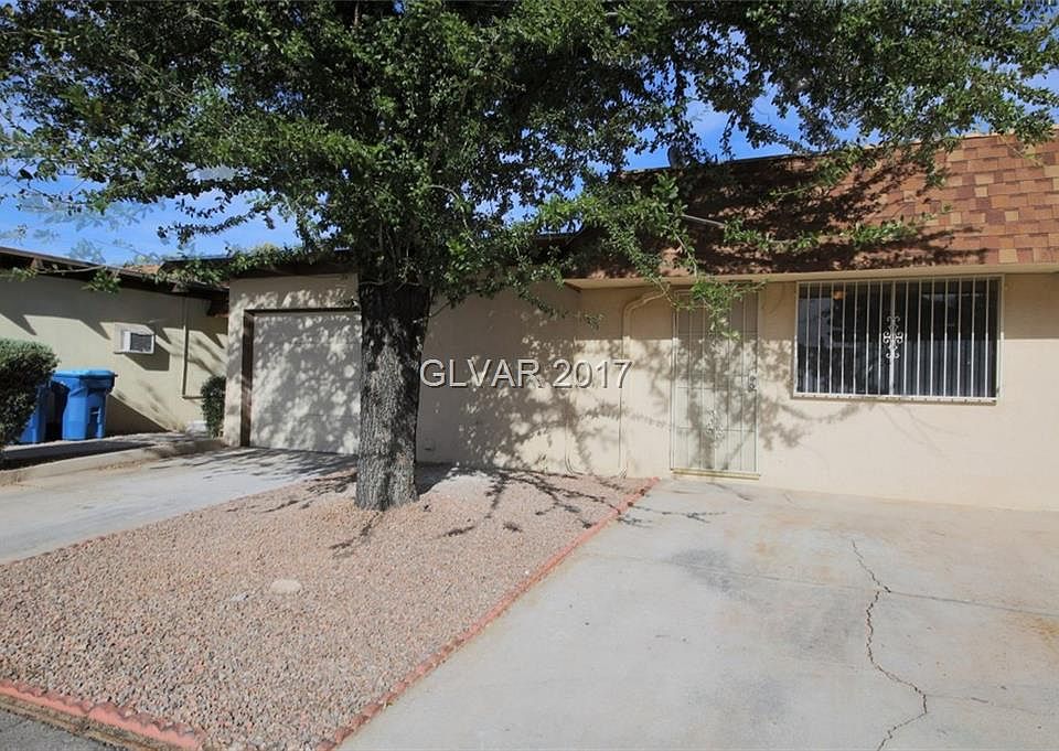 1st image of 2674 Heritage Cir