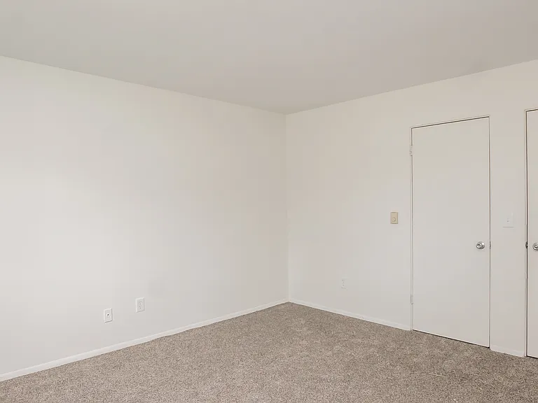 Lockport South Apartments — Photo 33