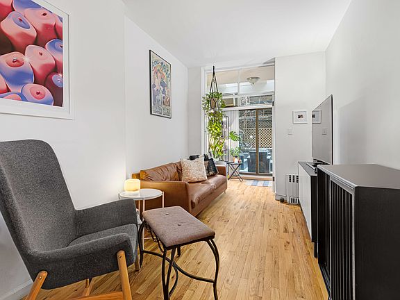 5th image of 73 W 85th St APT B