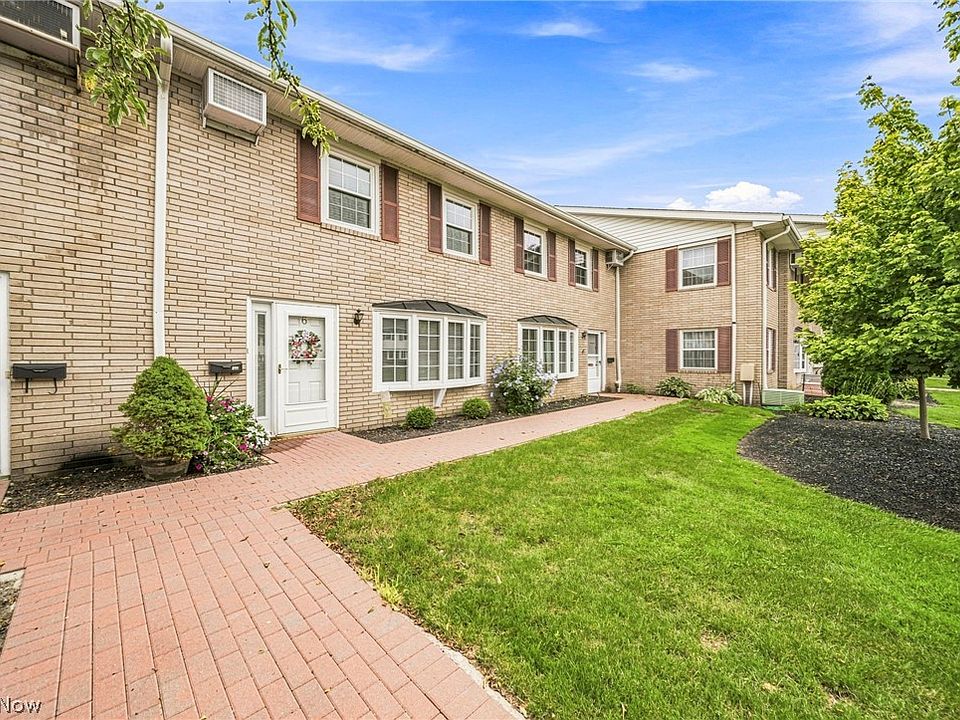 1st image of 9 Meadowlawn Dr Unit 6