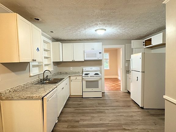 3rd image of 187 Dodgen Rd