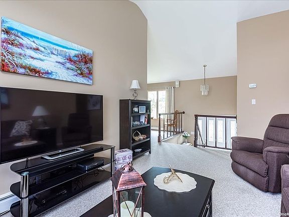 5th image of 3889 Nancy Ln