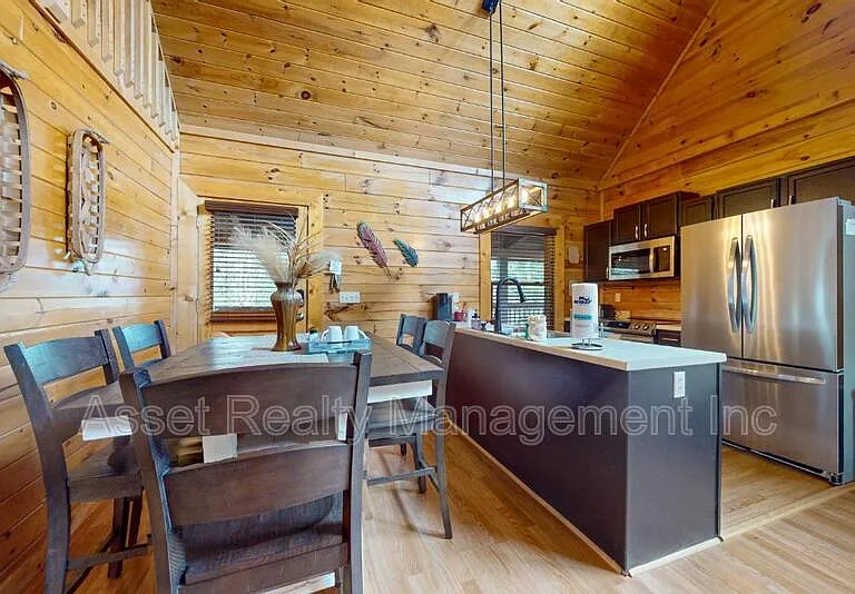 2632 Camden Way — Photo 3