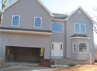 1823 W 7th St, Piscataway, NJ 08854
